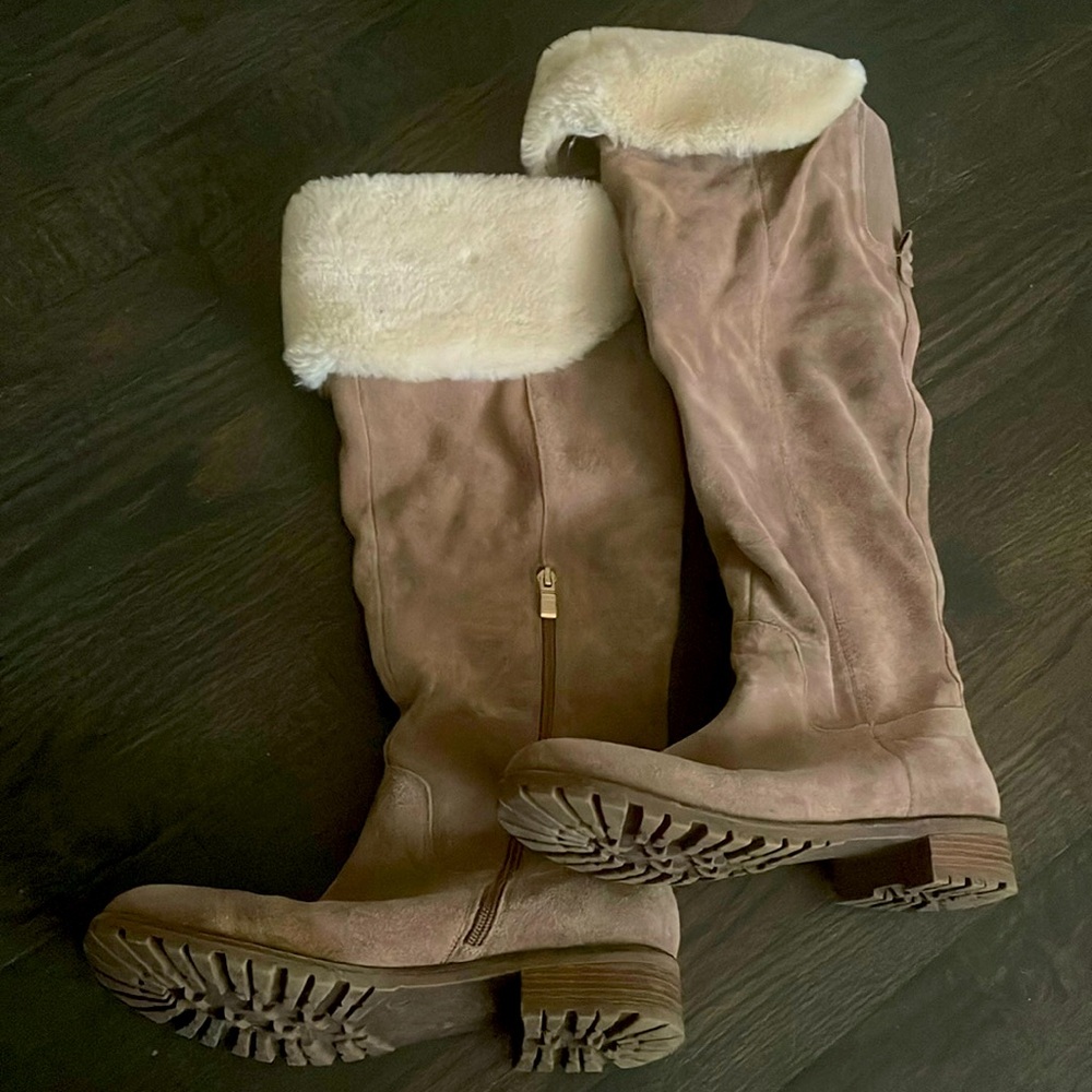 New Size 11 tall suede boots